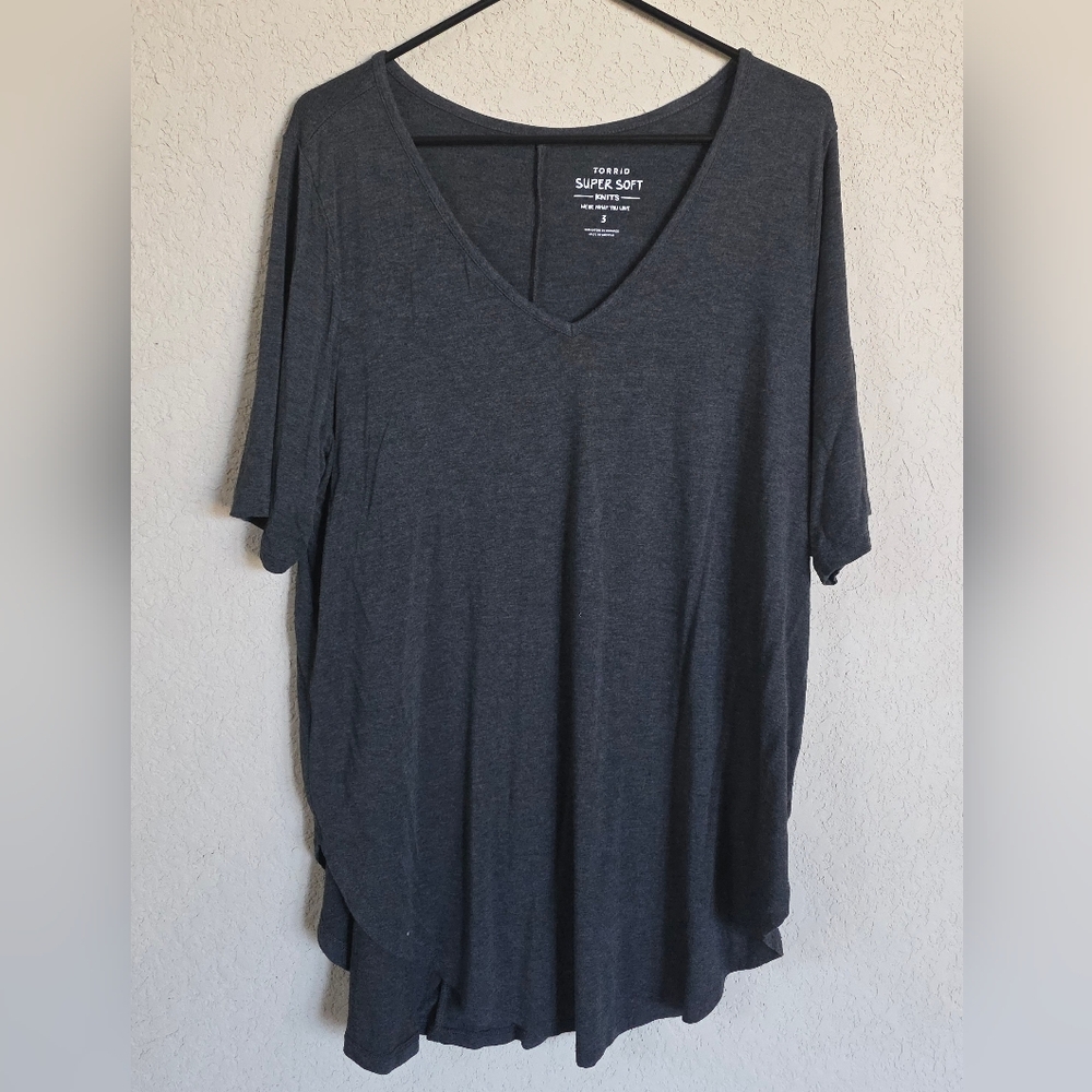 Torrid Gray Super Soft Short Sleeve Tunic Size 2
